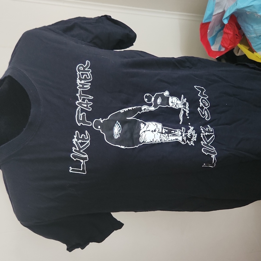 MENS SIZE L LIKE FATHER LIKE SON T SHIRT EAGLES